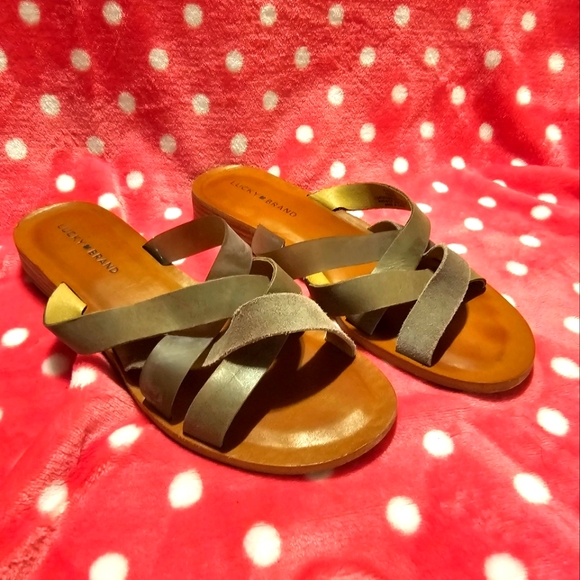 Lucky Brand Shoes - Lucky Brand Flip Flops